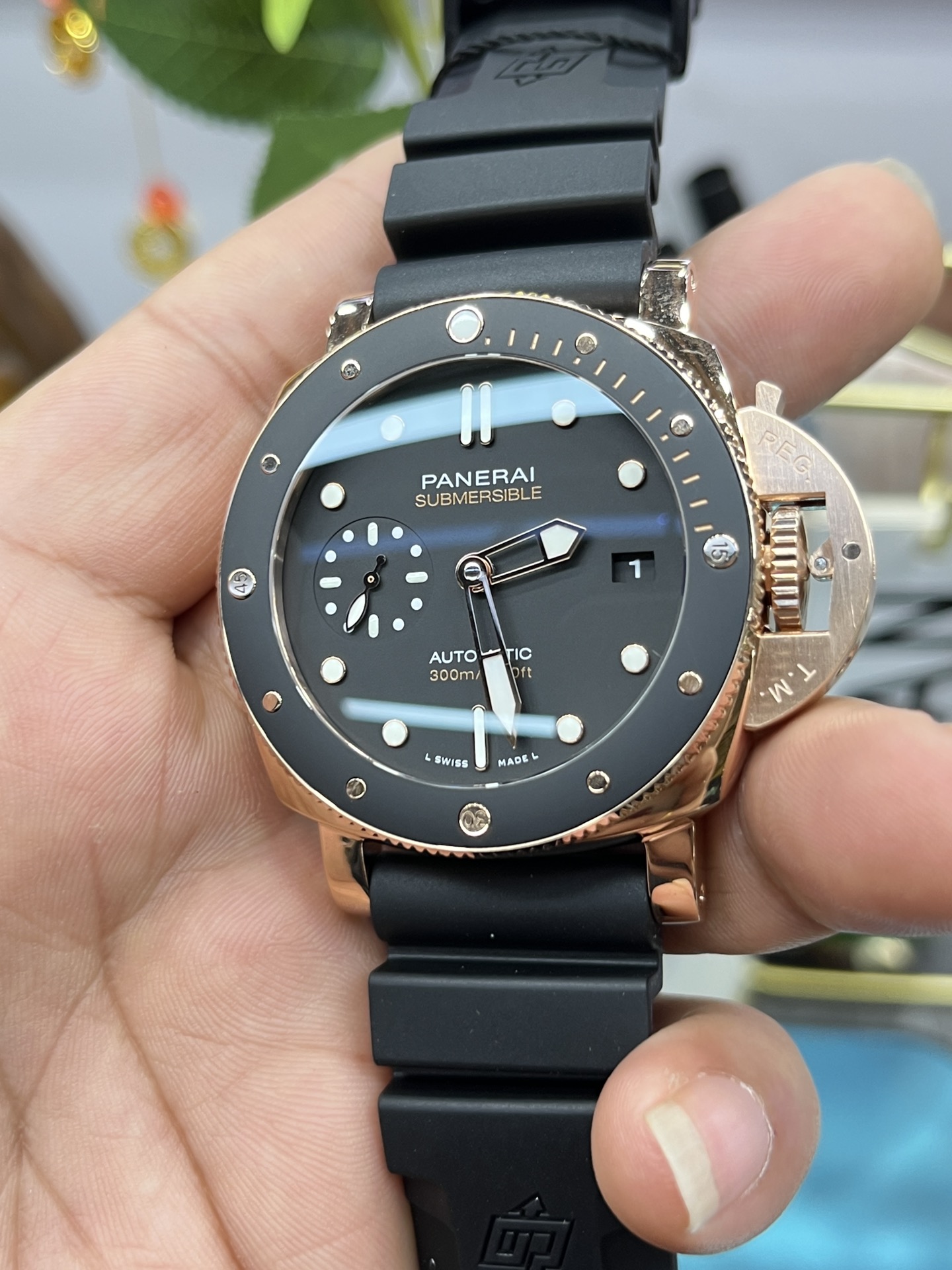 VS Panerai PAM2164