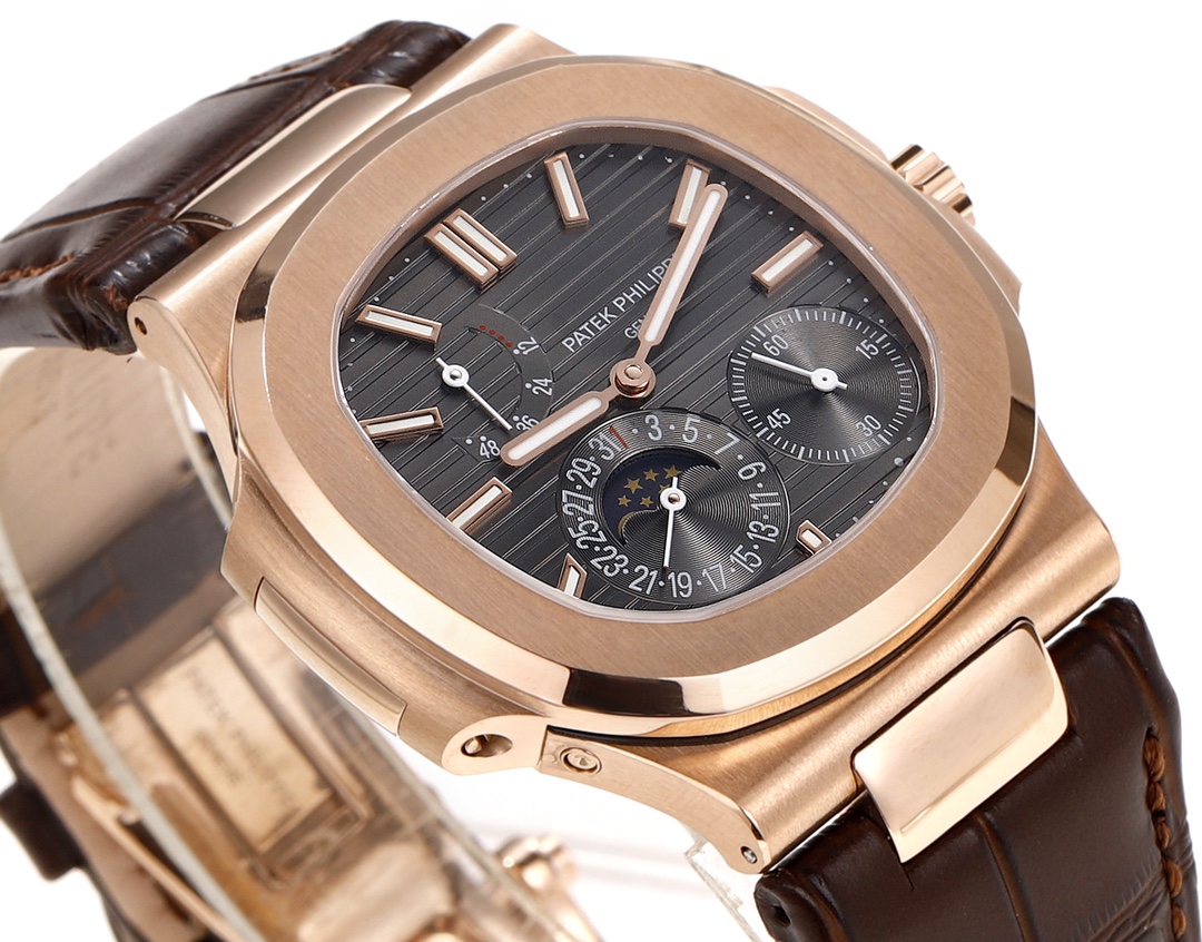 The new Patek Philippe 5712GR "King of Steel" shocked his debut! 