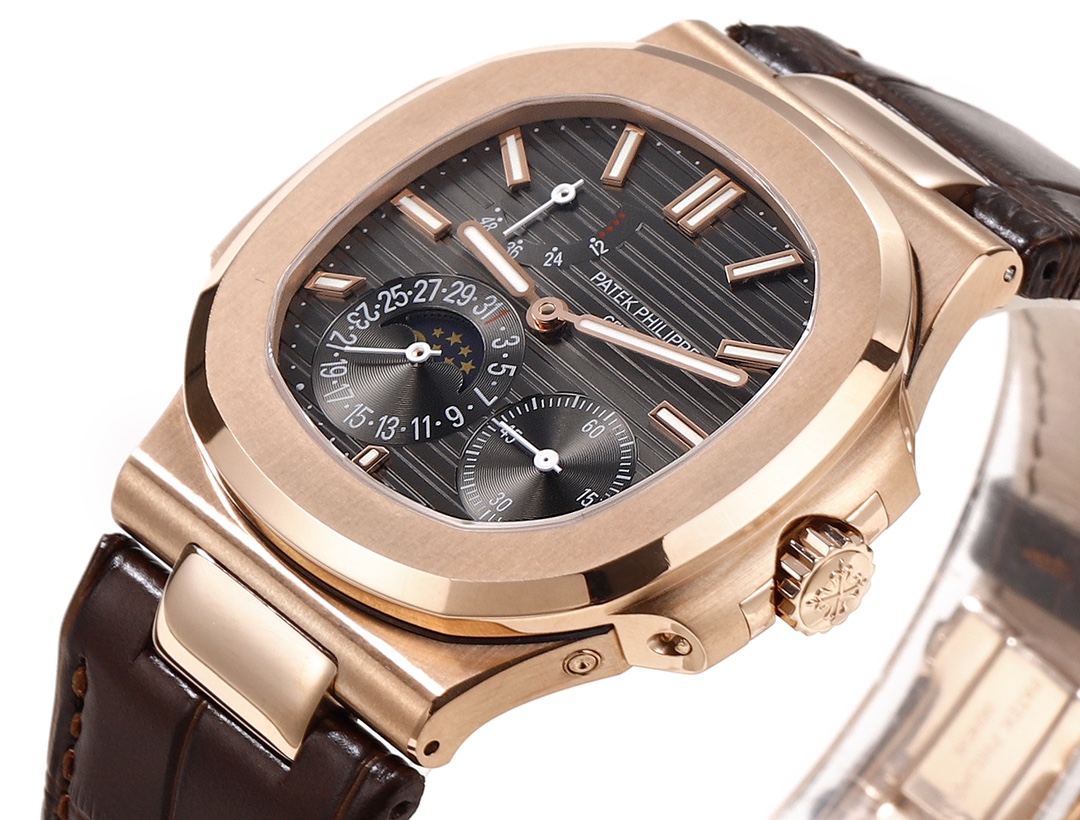 The new Patek Philippe 5712GR "King of Steel" shocked his debut! 