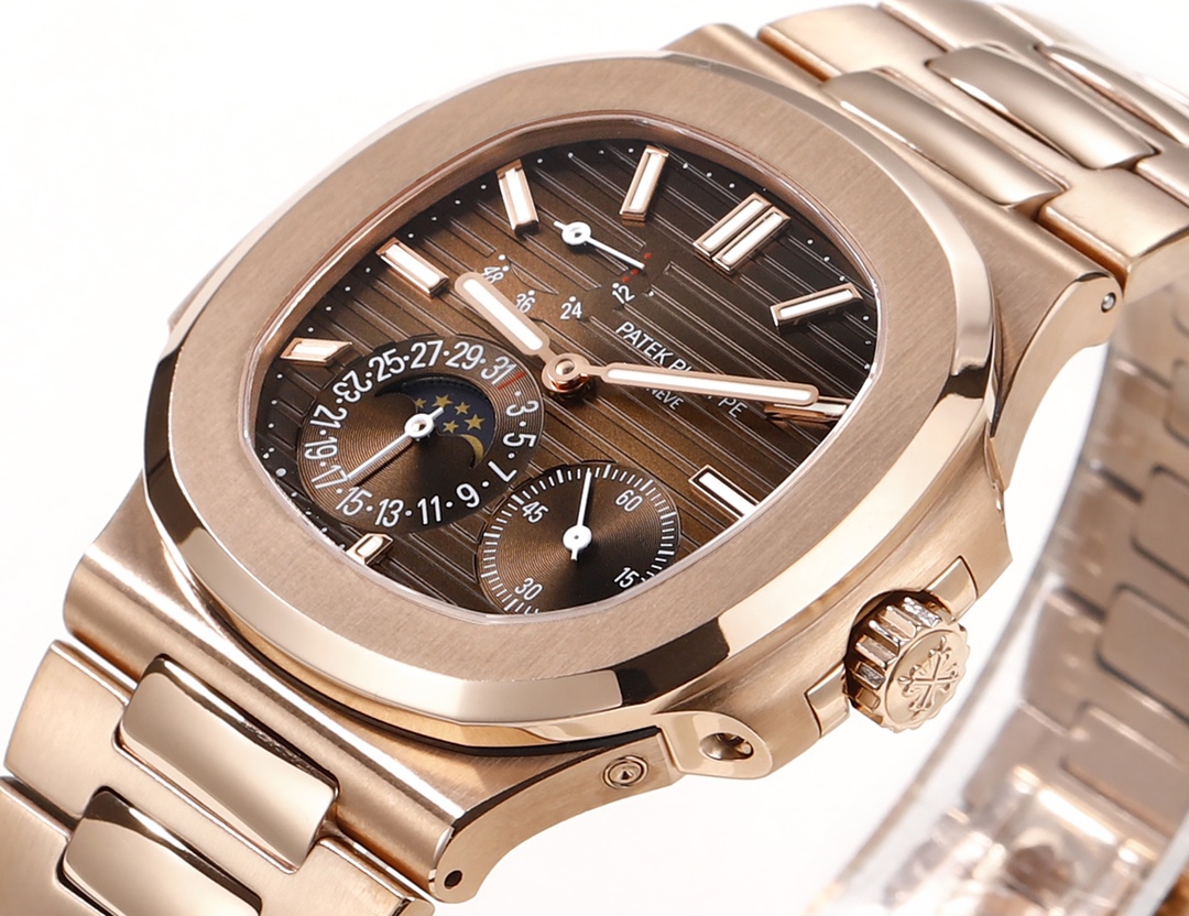 The new Patek Philippe 5712GR "King of Steel" made a shocking debut! 