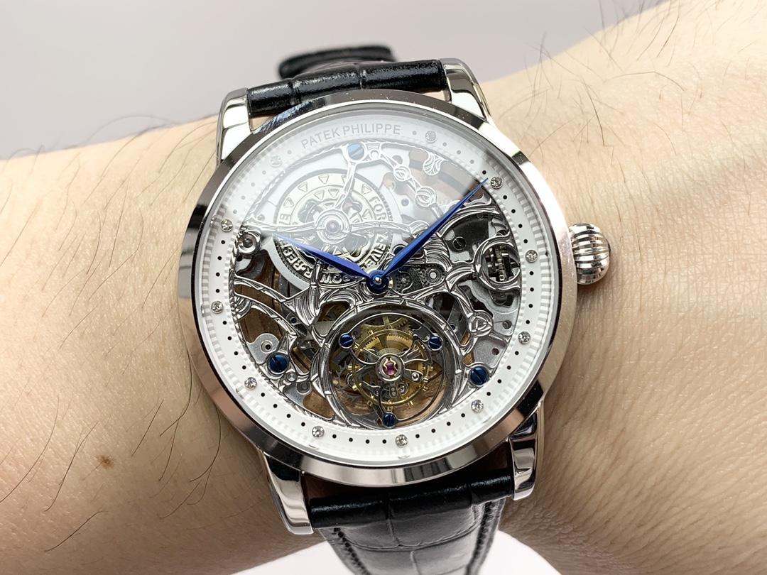 New product, PPL shocking! Patek Philippe fully automatic true tourbillon skeleton carved top watch! 