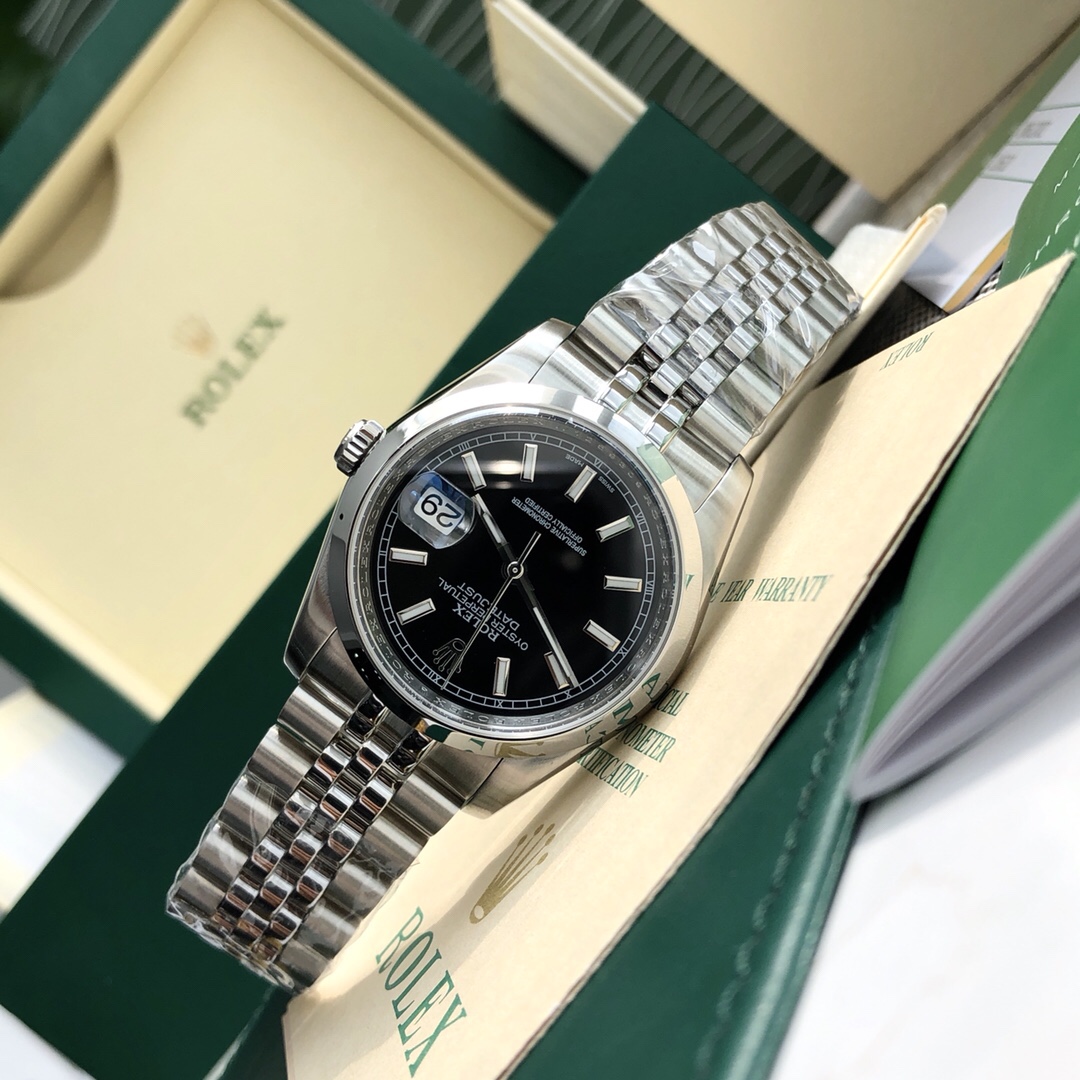 The Rolex Logbook is undoubtedly one of the most representative watches of Rolex. 