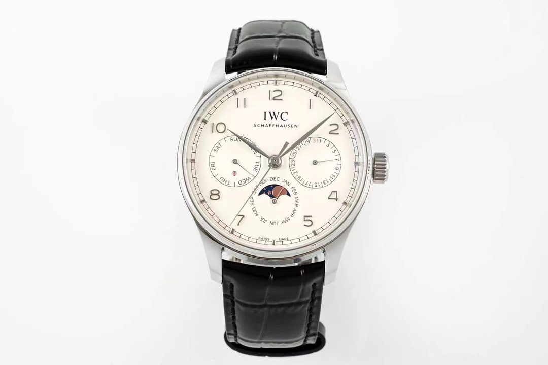 The IW344207 perpetual calendar from the Portugal series features a small three pin dial with a single crown adjustmen