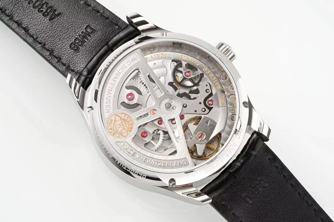 The IW344207 perpetual calendar from the Portugal series features a small three pin dial with a single crown adjustment