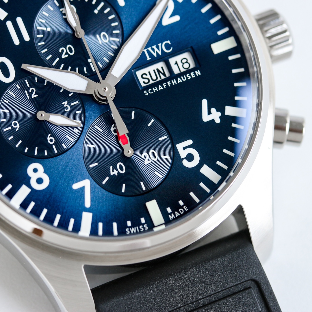 IWC Pilot Series OR6 New Fluororubber Belt with Blue Surface